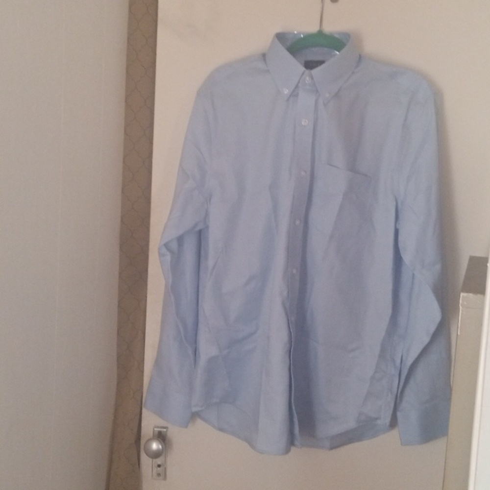 Men's JCrew dress shirt**all my items portion of profits help accident victim